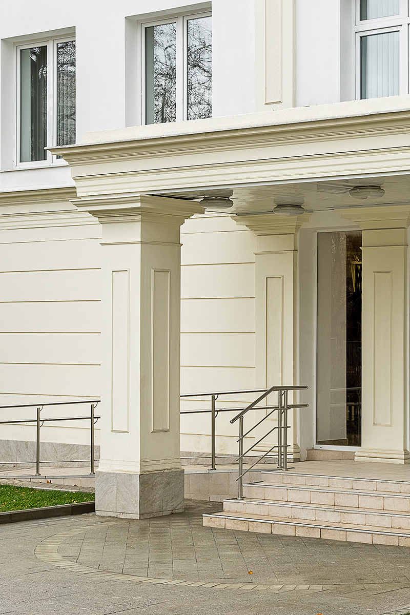 Здание администрации Парка "Сокольники"